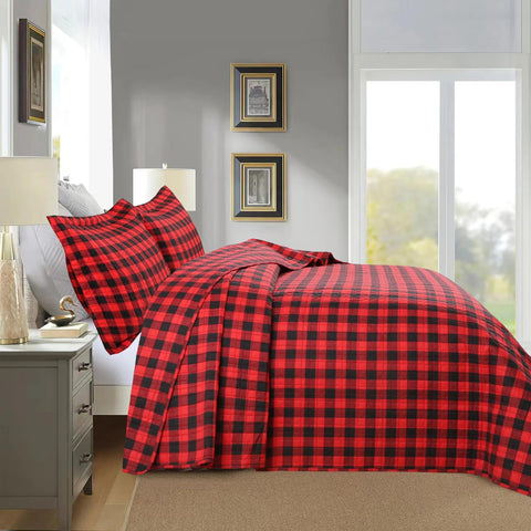 MarCielo 3 Piece Christmas Quilt Set