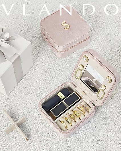 Vlando | Travel Jewelry Case With Initials
